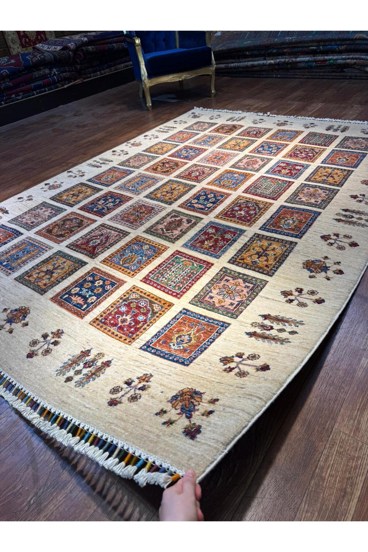 Wool Hand-Woven Afghan Rug