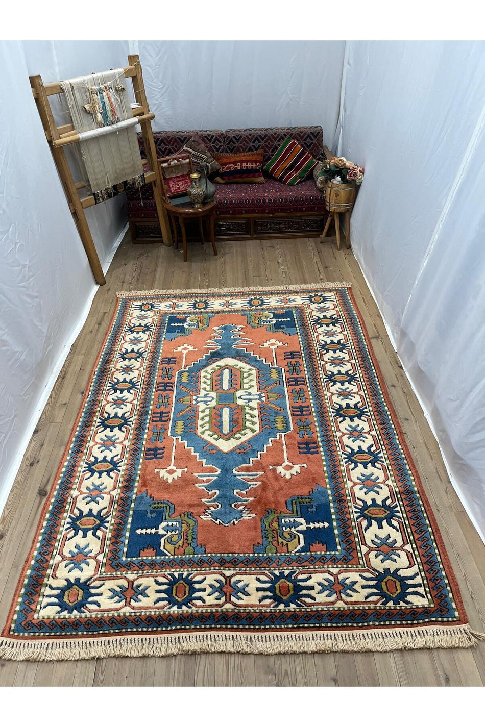 Sirvan Handwoven Yoruk Carpet - 187 x 260 - MALLTURK
