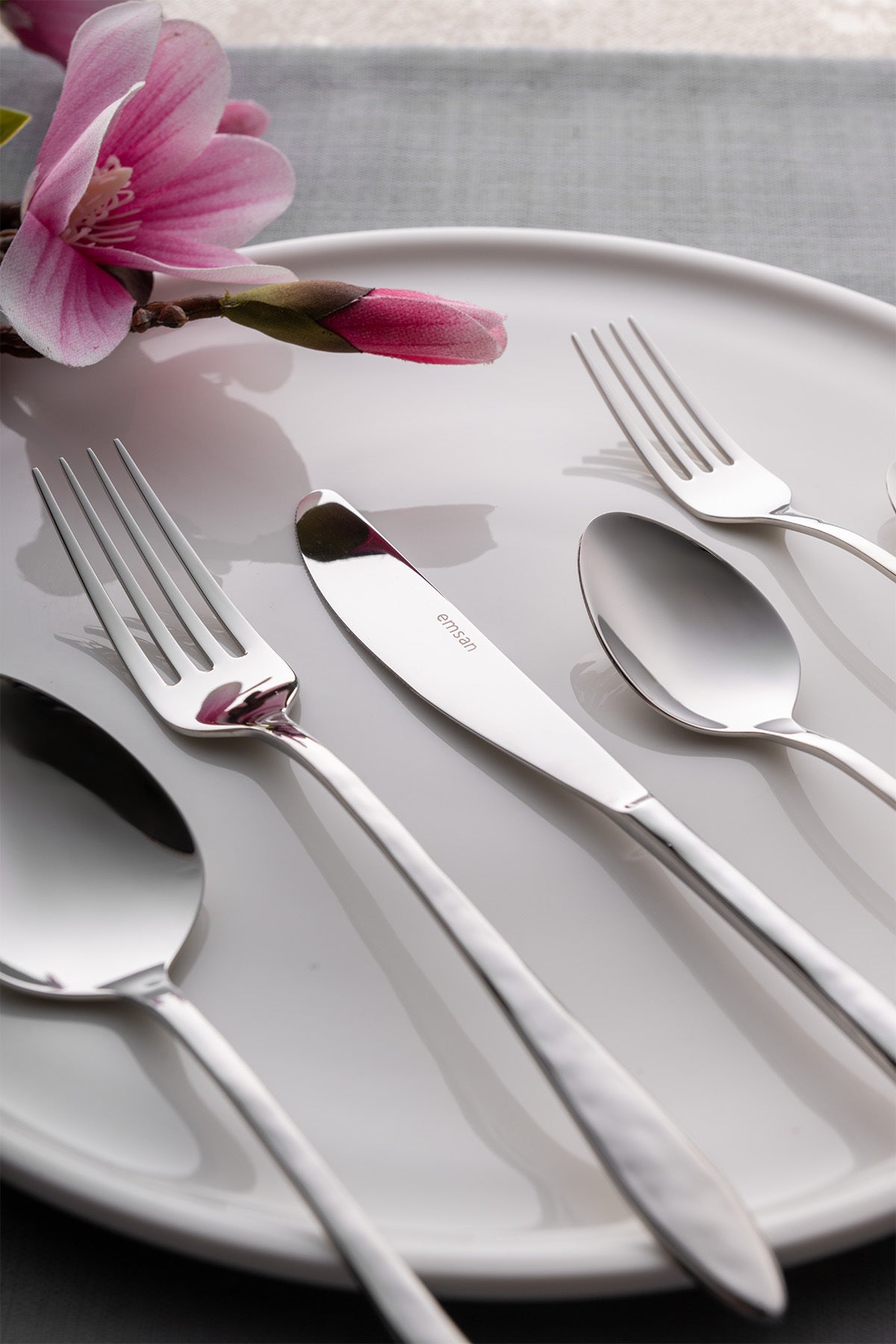Emsan akasya 72 Piece 12 Place Setting Boxed Flatware Set - MALLTURK