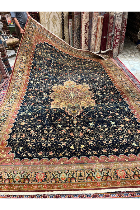 RD RAMAZAN DAG Hand Rug Art Hand-Woven Antique Feshane Rug Osmanli Design 120 Yas Old Size 370x240 - MALLTURK