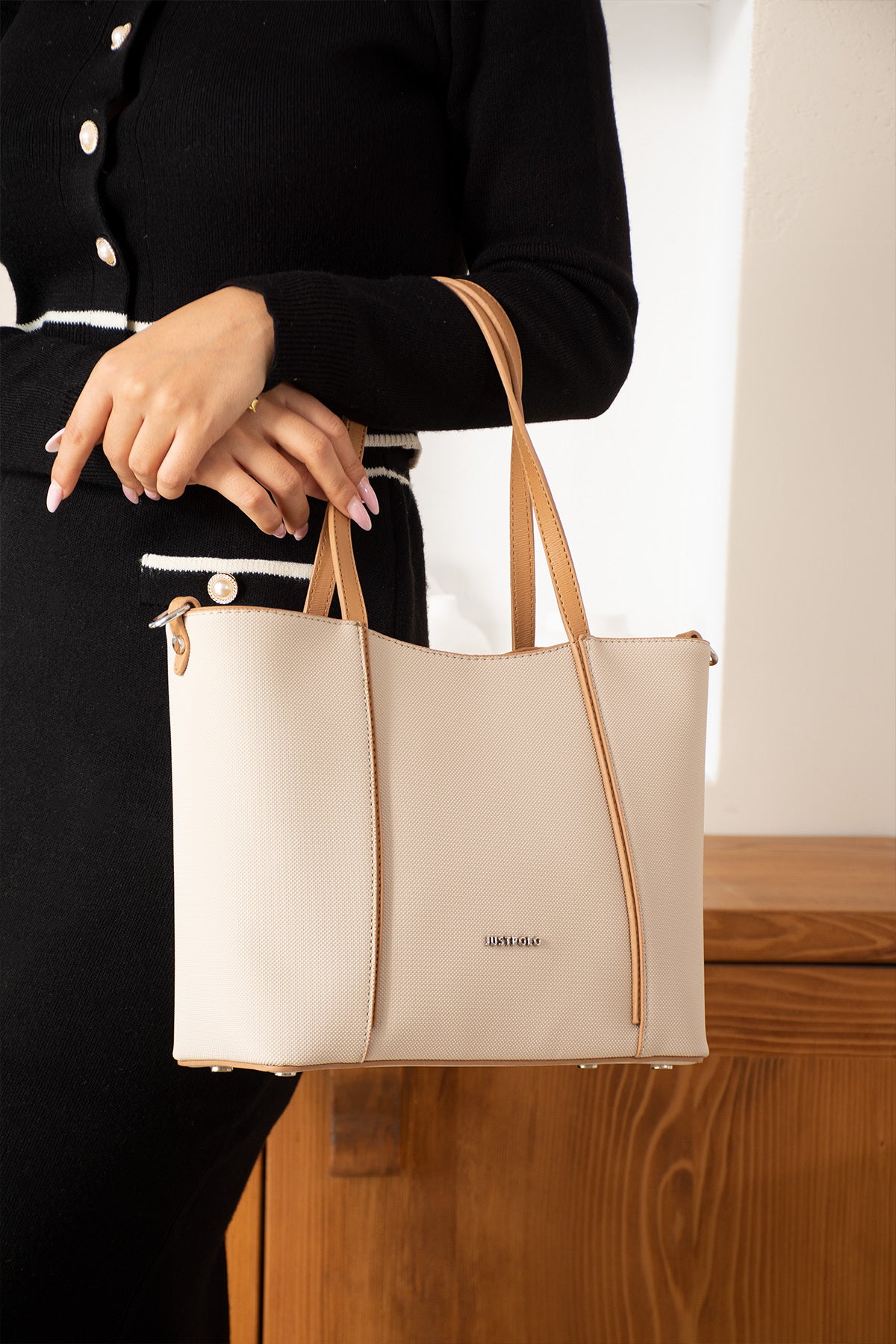Just Polo Women's Hand and Shoulder Bag, New Season, Dimensions: Height: 24 cm, Width: 33 cm Cream Camel - MALLTURK