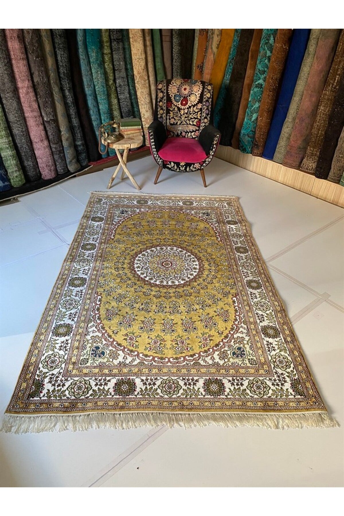 SIRVAN Rug Hand-Woven Silk Rug - MALLTURK