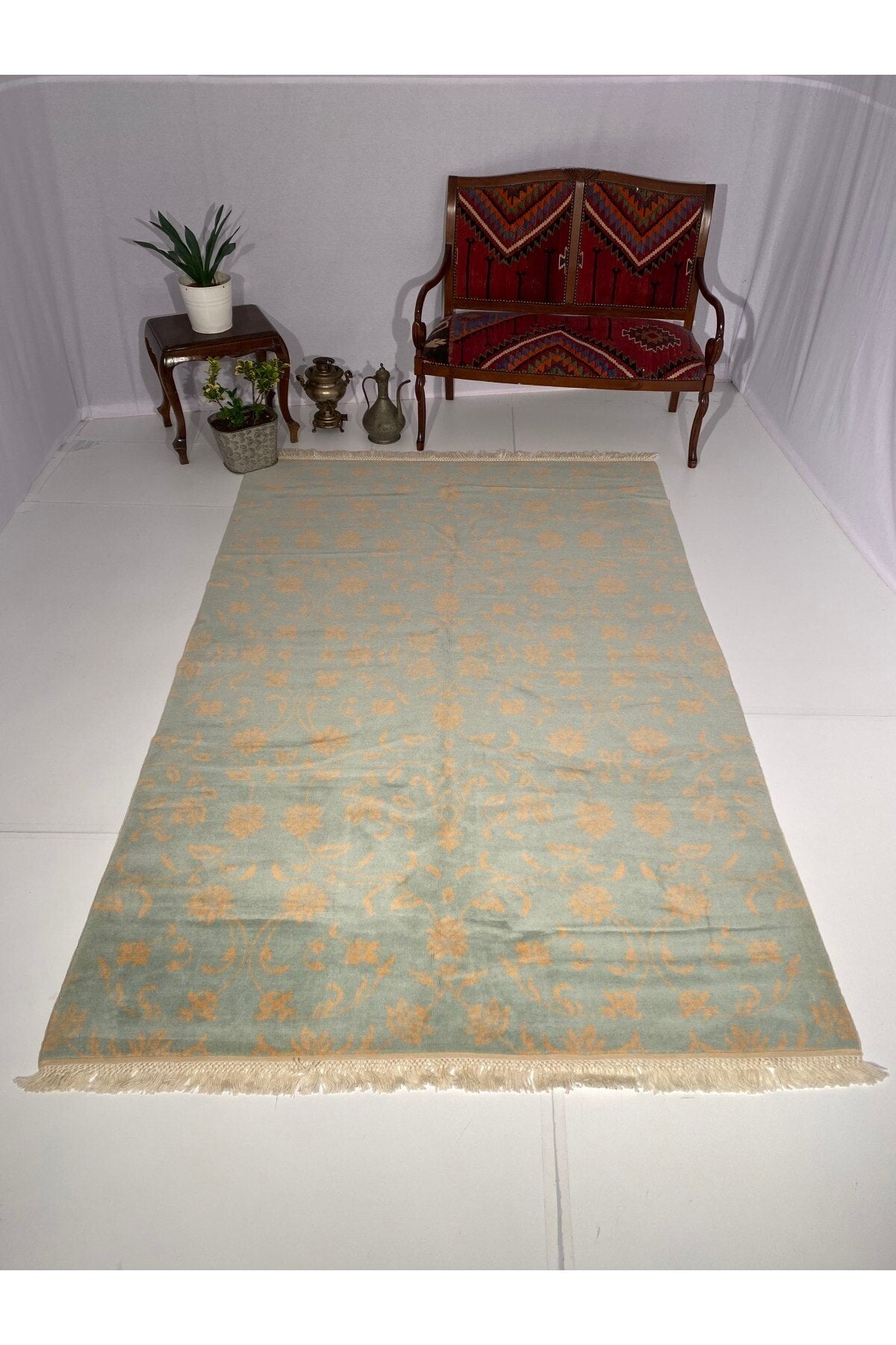 SIRVAN Rug Hand-Woven Usak Rug - MALLTURK