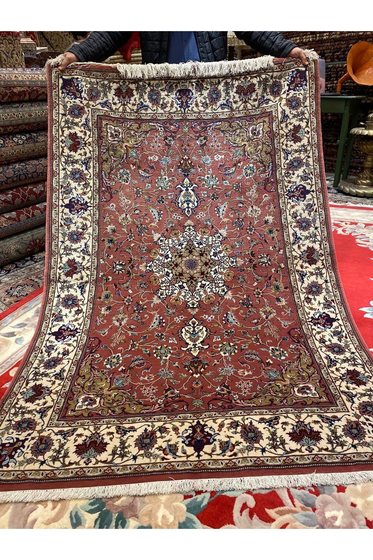 RD RAMAZAN DAG Hand Rug Art Hand-Woven Iranian Isfahan Signed Rug Exceptional Bir Sanat Eseri Size 200x35 - MALLTURK
