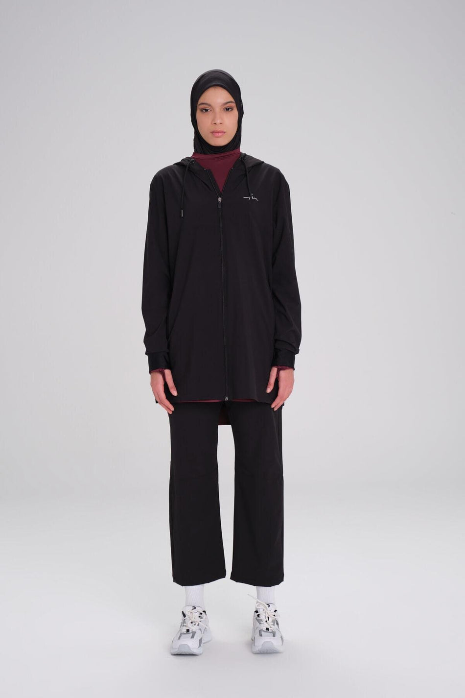 Hasema Active Long-Sleeve Hooded Zip-Up Black Hijab Training Top ACT-10