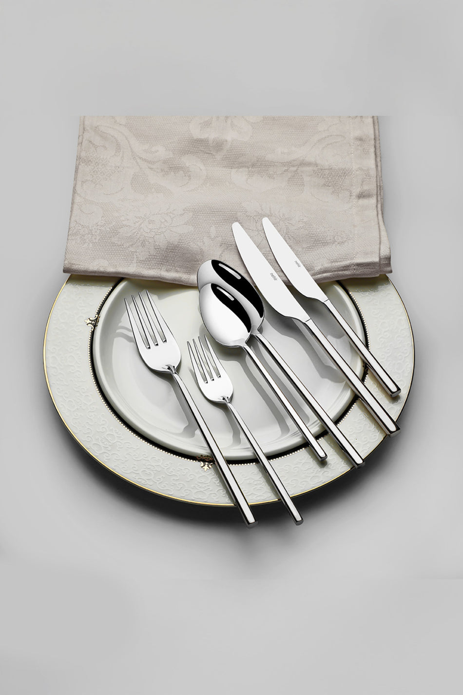Nehir gloria Plain 12 Place Setting 84 Piece Boxed Flatware Set - MALLTURK