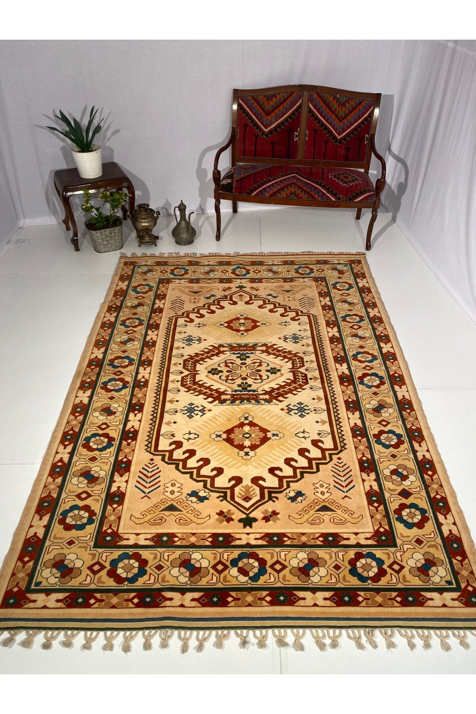 Sirvan Hali Handwoven Antique yoruk Carpet - 184 x 252 - MALLTURK