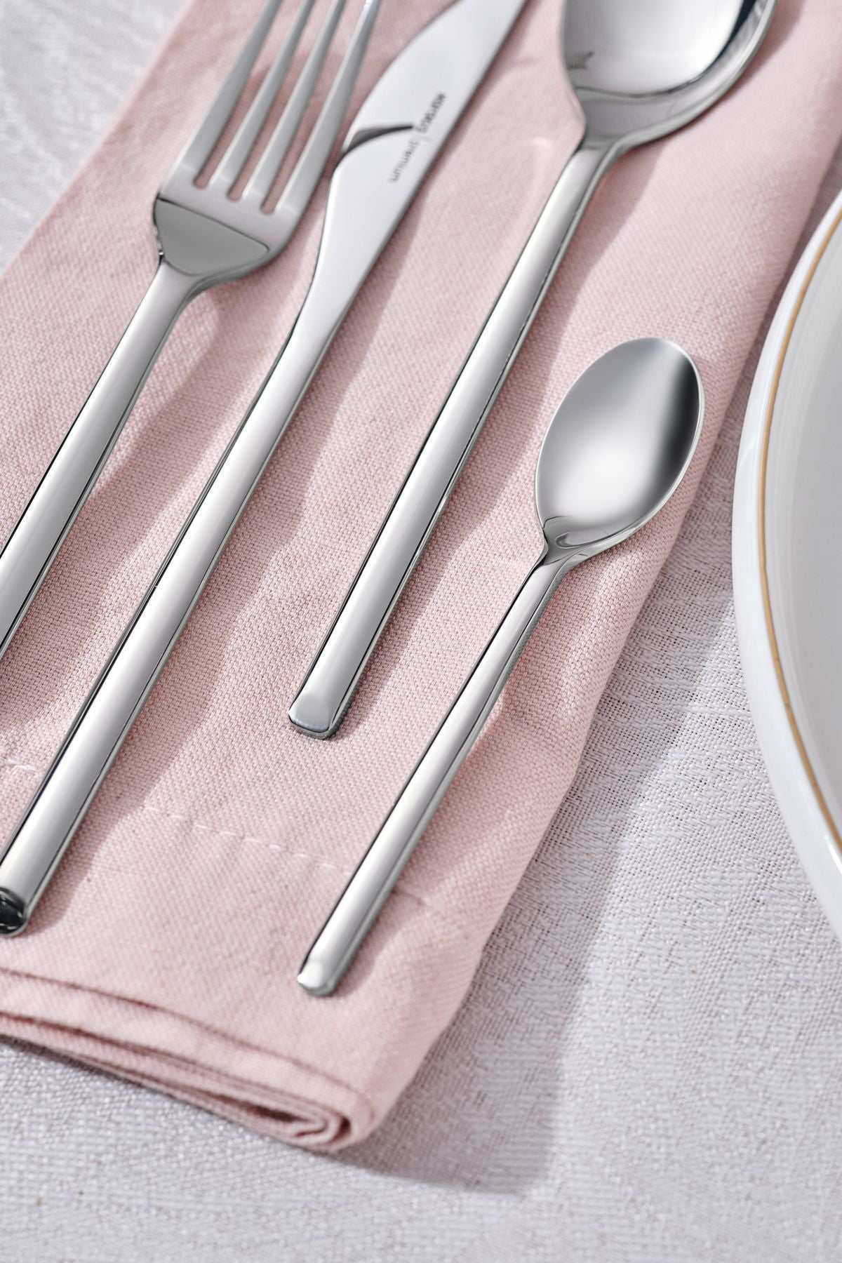 Karaca kendo 84 Piece 12 Place Setting premium Boxed Flatware Set - MALLTURK