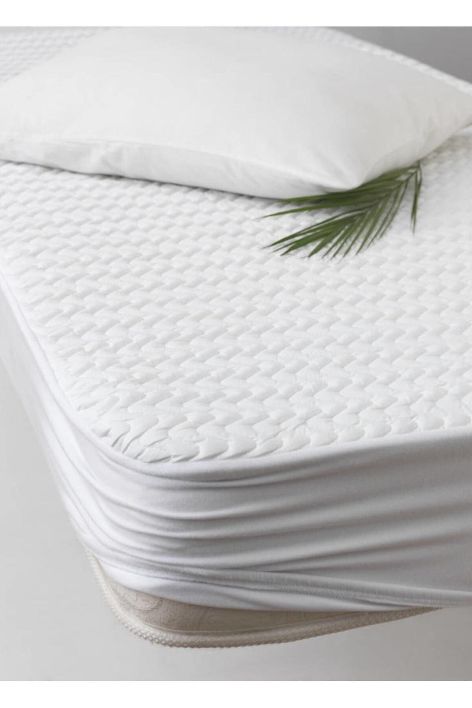 Altinbasak Waterproof Quilted Fitted Mattress Protector - MALLTURK