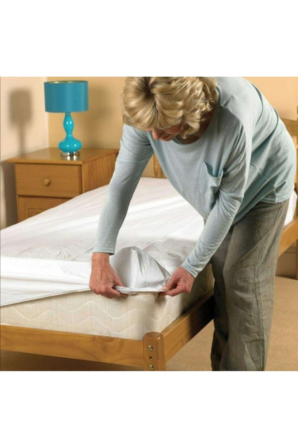 madamkarya Waterproof Fitted Mattress Protector - MALLTURK