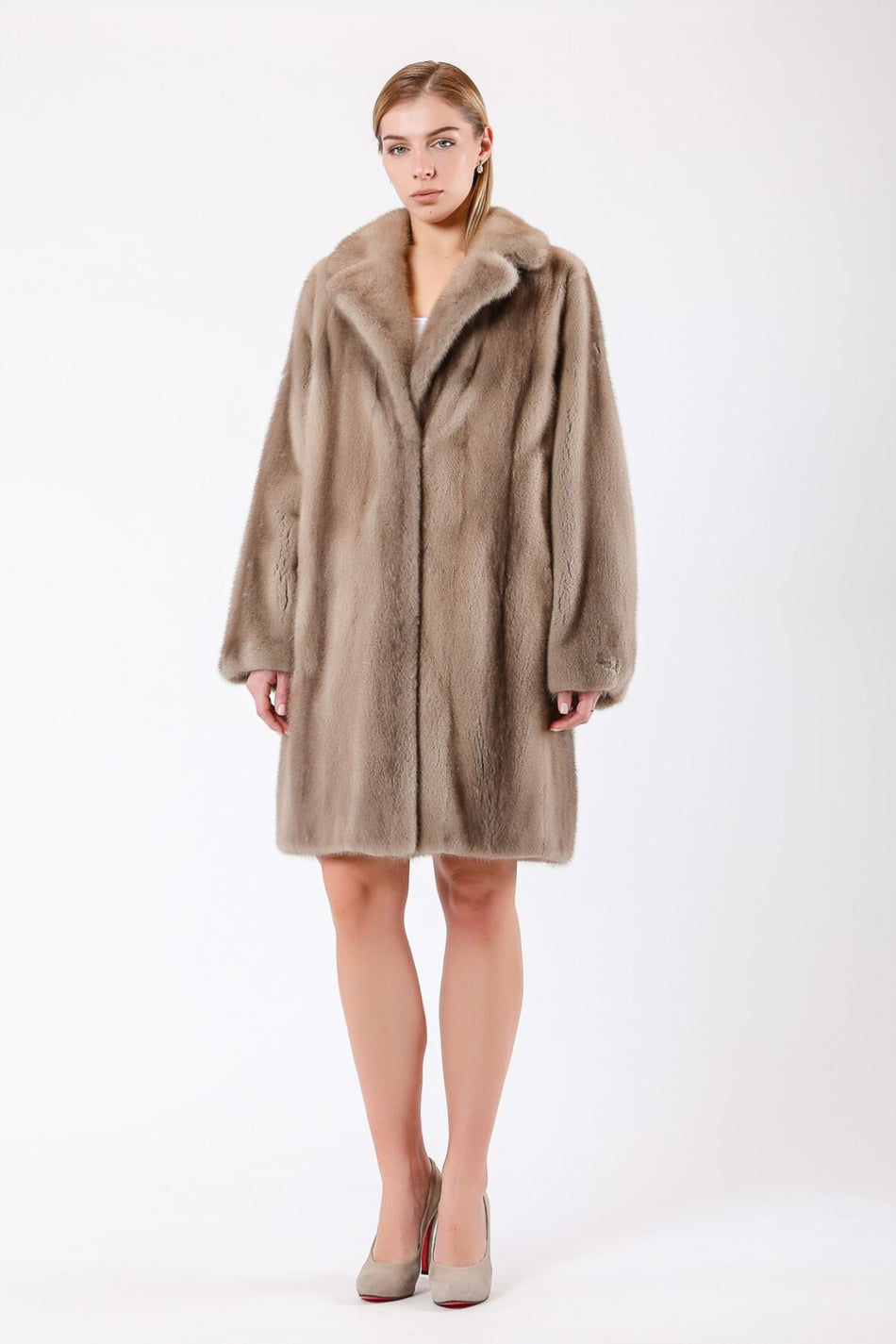 Leather Club Natural Beige Mink Fur Coat