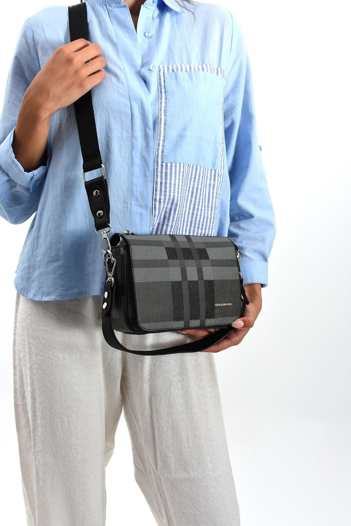 Black Just Polo Women's Plaid Shoulder Bag New Season - MALLTURK