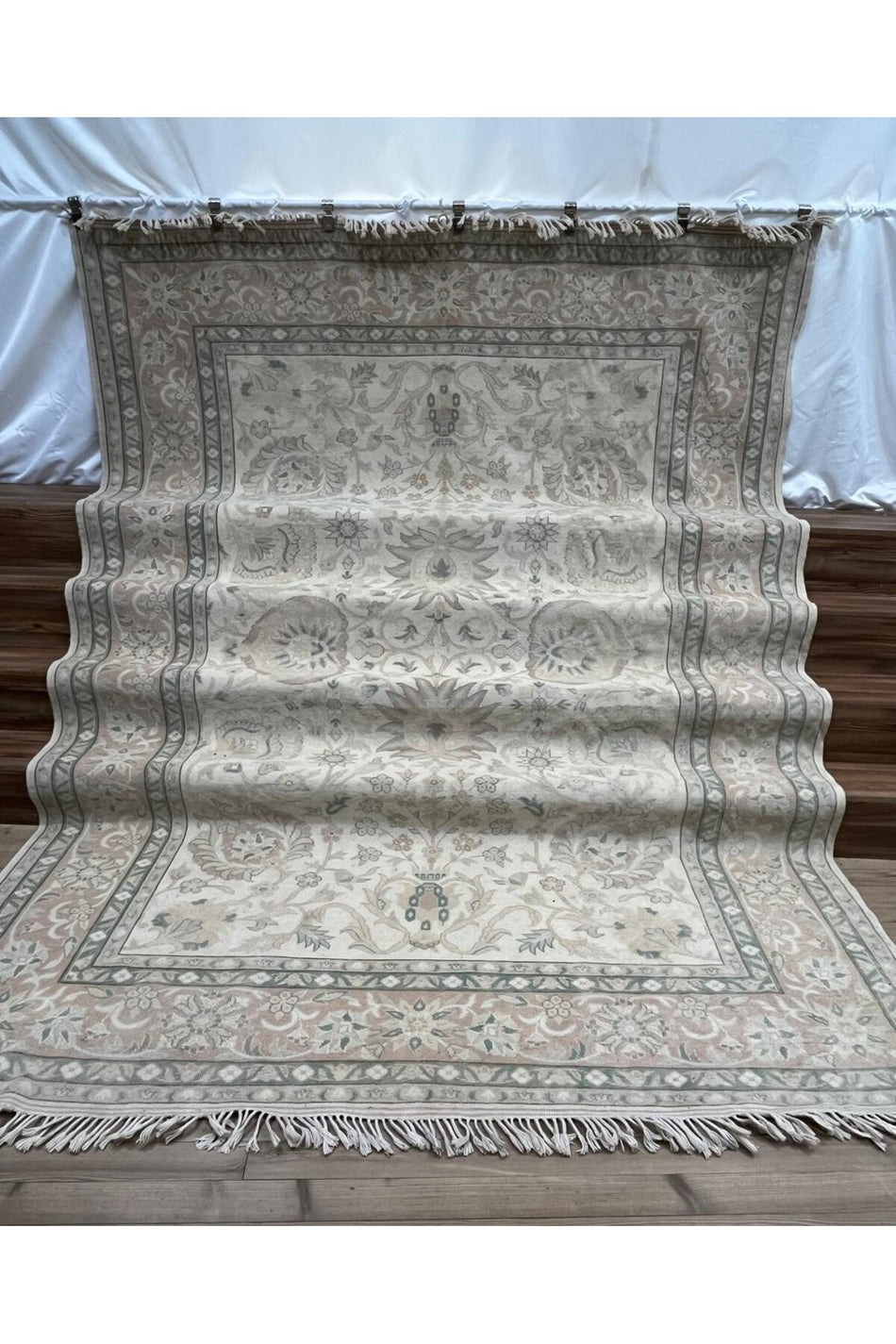 Sirvan Handwoven Usak Carpet - 336 x 248 - MALLTURK
