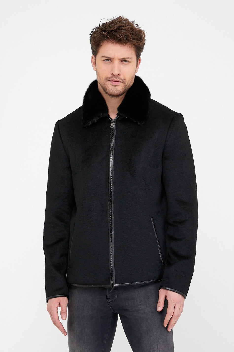 Veste noire en cachemire Leather Club avec accessoires en vison