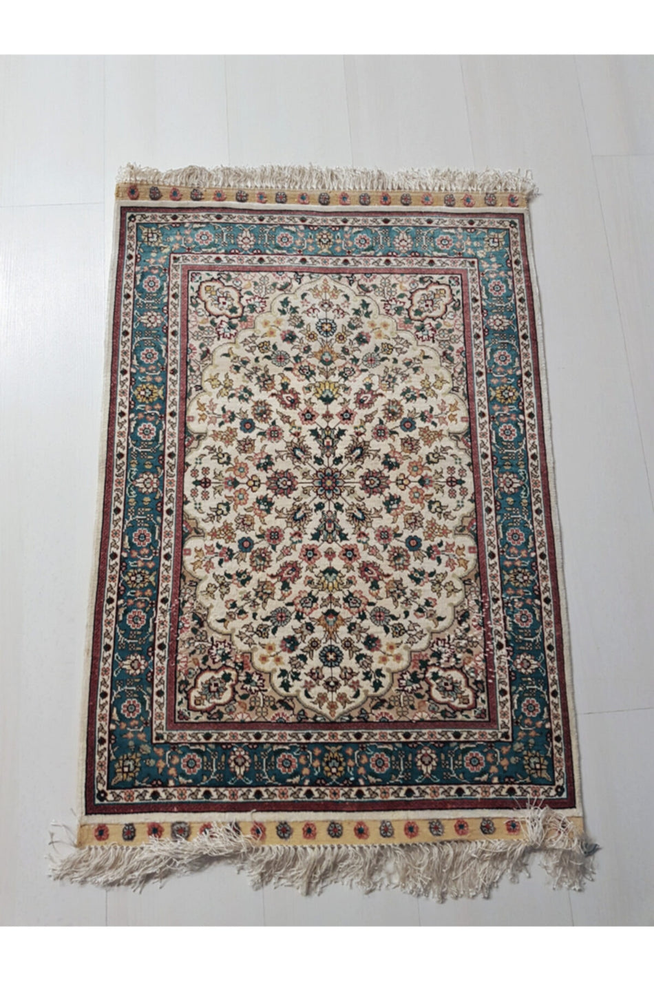 Misiny Hand-Woven Silk Rug 62 X 93 cm 1003
