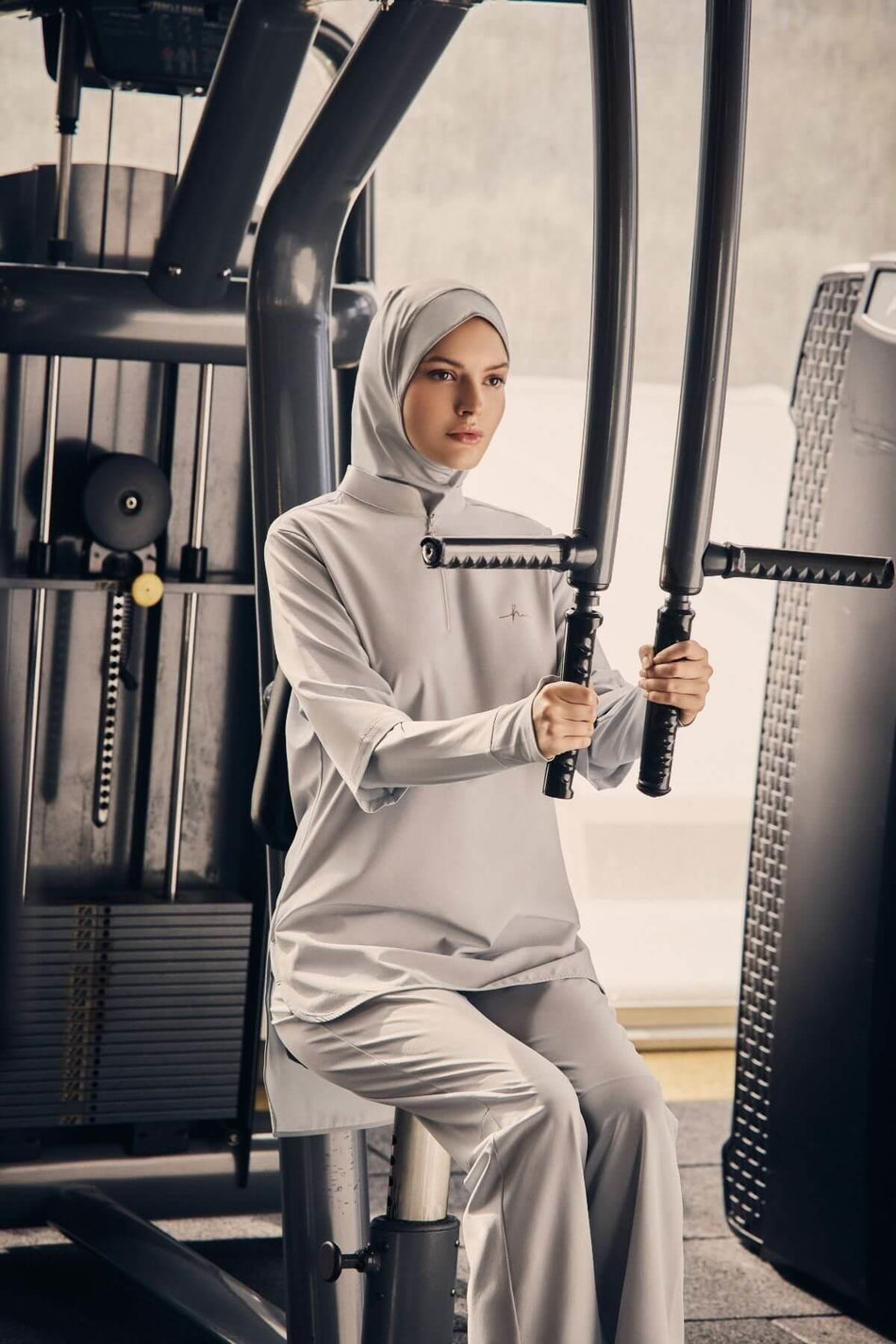 Hasema Active Long-Sleeved, Zip-Collar Grey Hijab Training T-Shirt Act-9
