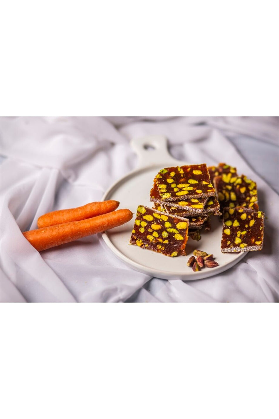 Ziya efendi gorallar Pistachio Leaf Style Carrot Confection 1 kg - MALLTURK
