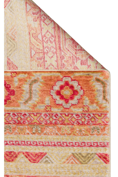 Eko Hali Zara ZR 17 Red Autumnn is a special loom rug shaped by the intensive handiwork of women from Usak. - MALLTURK
