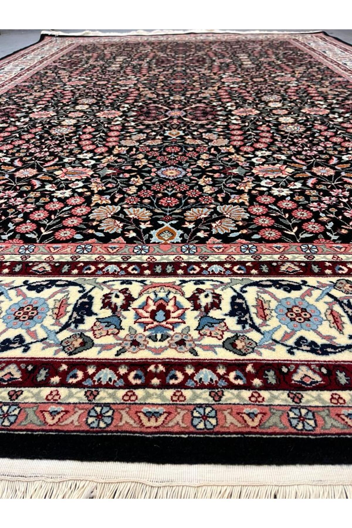 FT Halicilik Sumerbank Hereke Hand-Woven Rug Black Zemin Seven Mountains Flower Deseni- [200 cm * 290 cm ] - MALLTURK