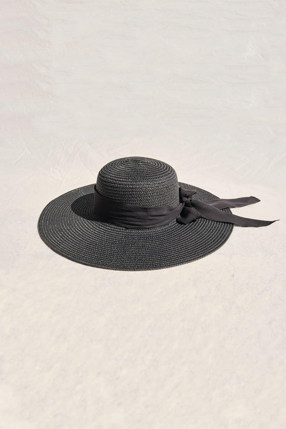 Hasema Black Straw Hat with Bow