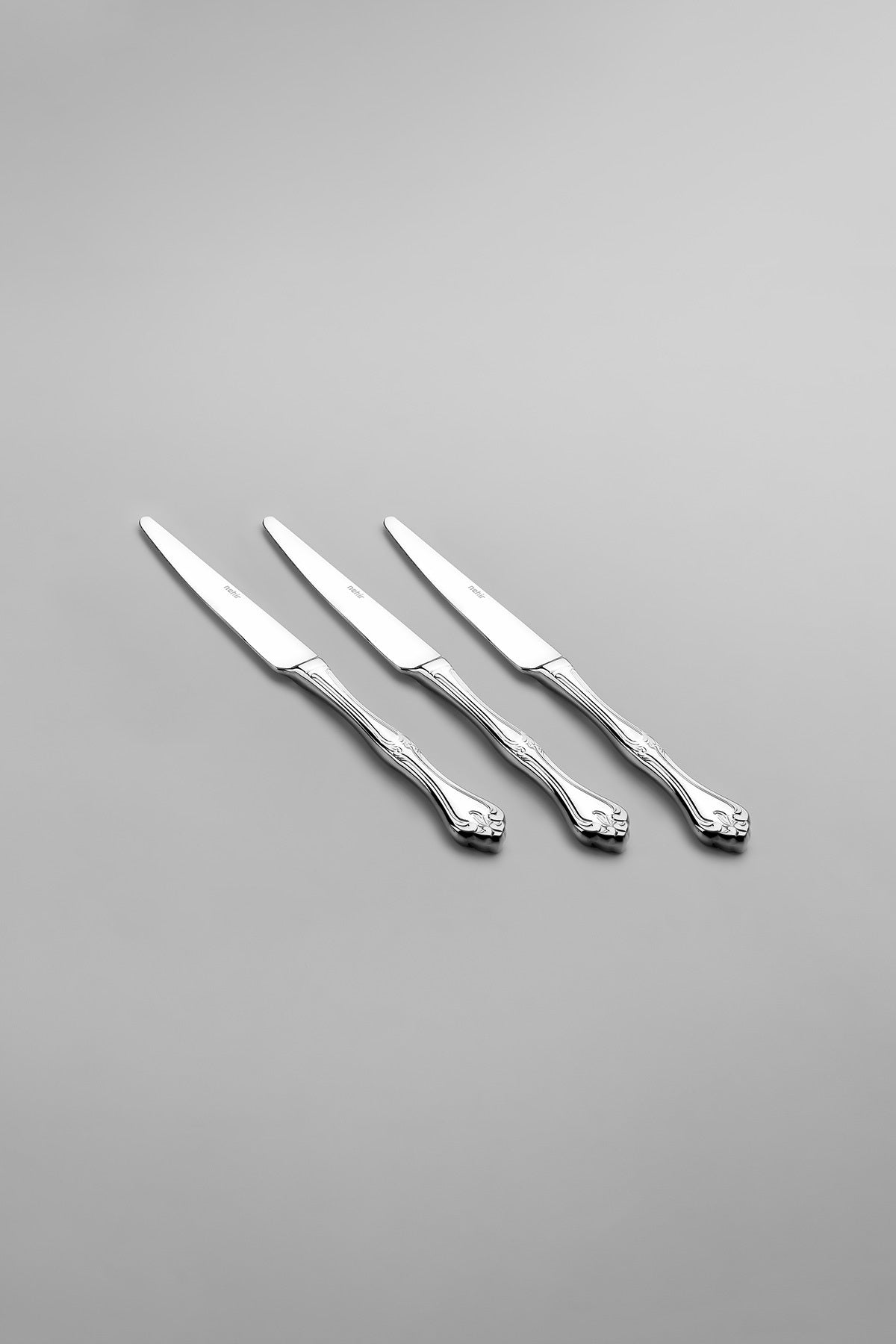 Nehir lalezar Plain 6 Place Setting 18 Piece Boxed Flatware Set - MALLTURK