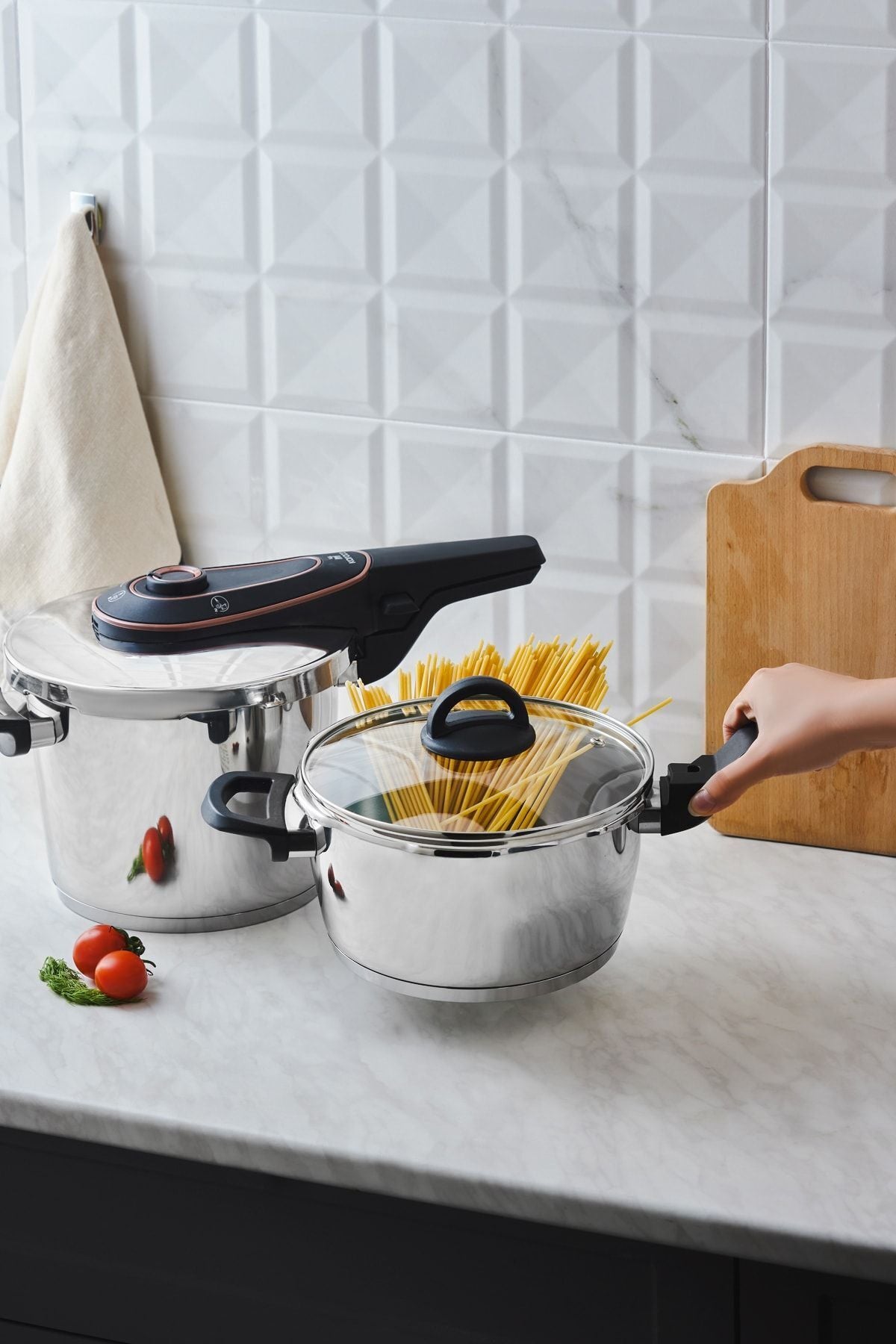Karaca Discovery induction Base Pressure Cooker Set Rose 4 6 Liters - MALLTURK