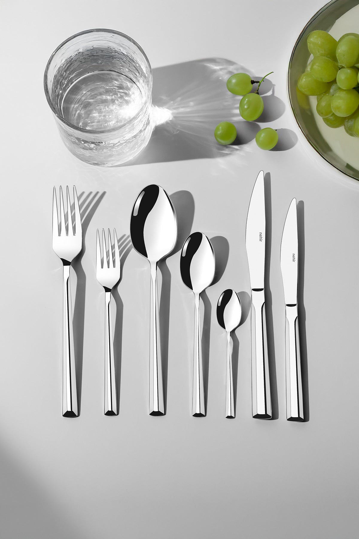 Nehir milano Plain 12 Place Setting 84 Piece Boxed Flatware Set - MALLTURK