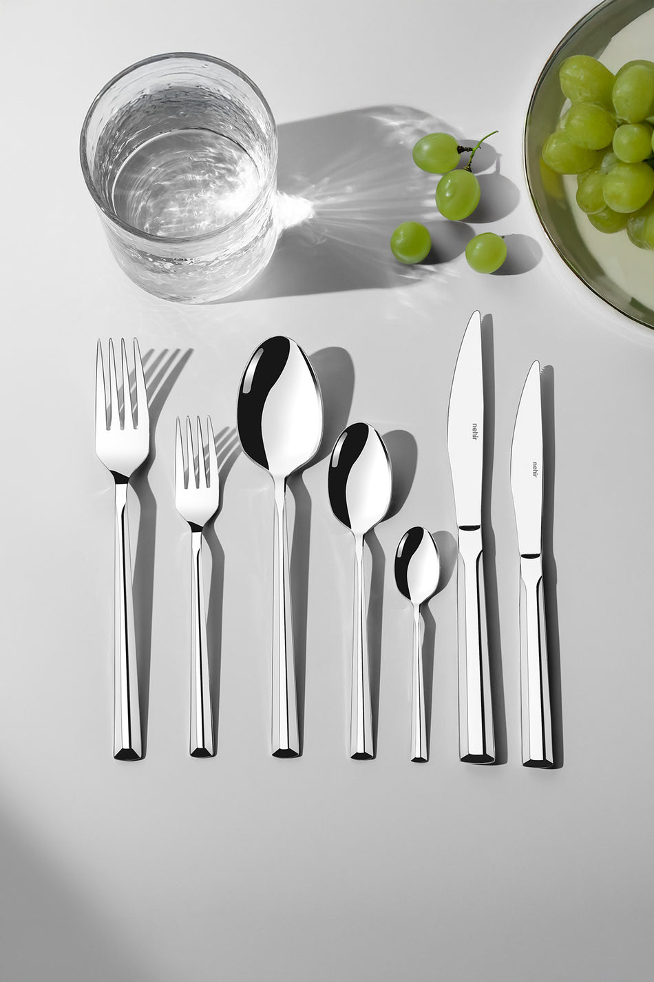 Nehir milano Plain 12 Place Setting 84 Piece Boxed Flatware Set - MALLTURK