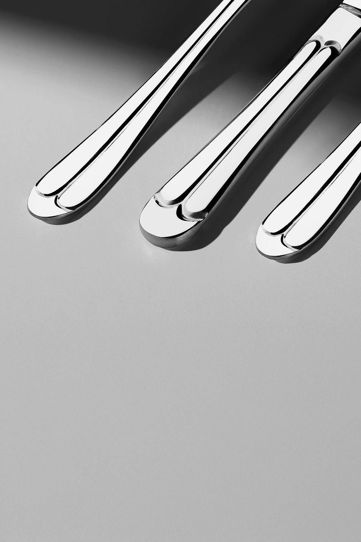Nehir saray Plain 6 Place Setting 30 Piece Boxed Fork Spoon Set - MALLTURK