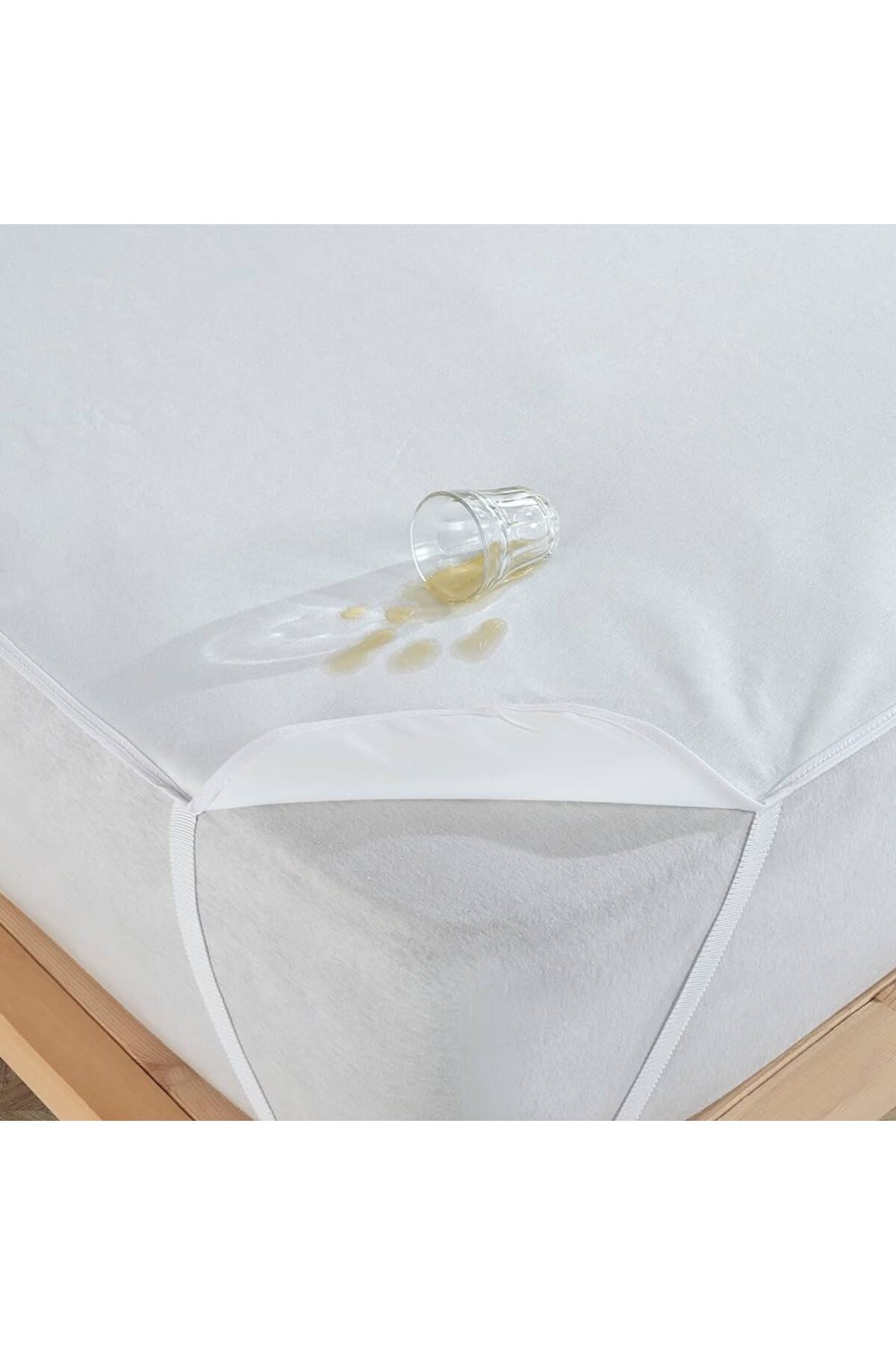 Homeilla Waterproof Fitted Mattress Protector - MALLTURK