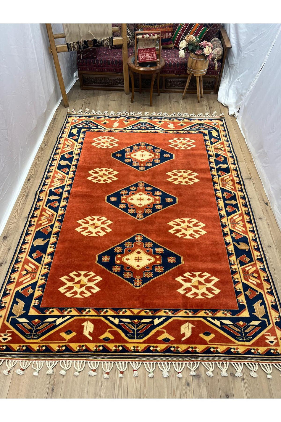 Sirvan Handwoven Antique Yoruk Rug - 199 x 274 - MALLTURK