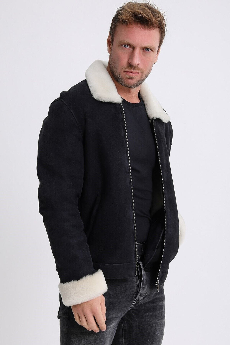 Blusão de camurça preto estilo aviador com pelo Leather Club