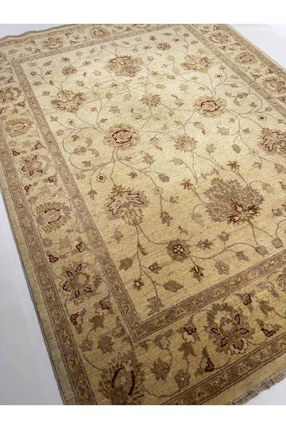 ADALI Hand-Woven Usak Rug - %100 Natural, Antialerjik and Magnificent Bir Ev Dekorasyonu Parcasi