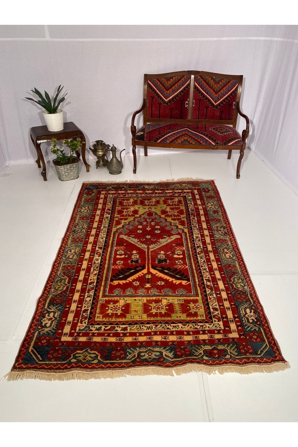 Sirvan Hali Handwoven Antique yoruk Carpet - 147 x 204 - MALLTURK