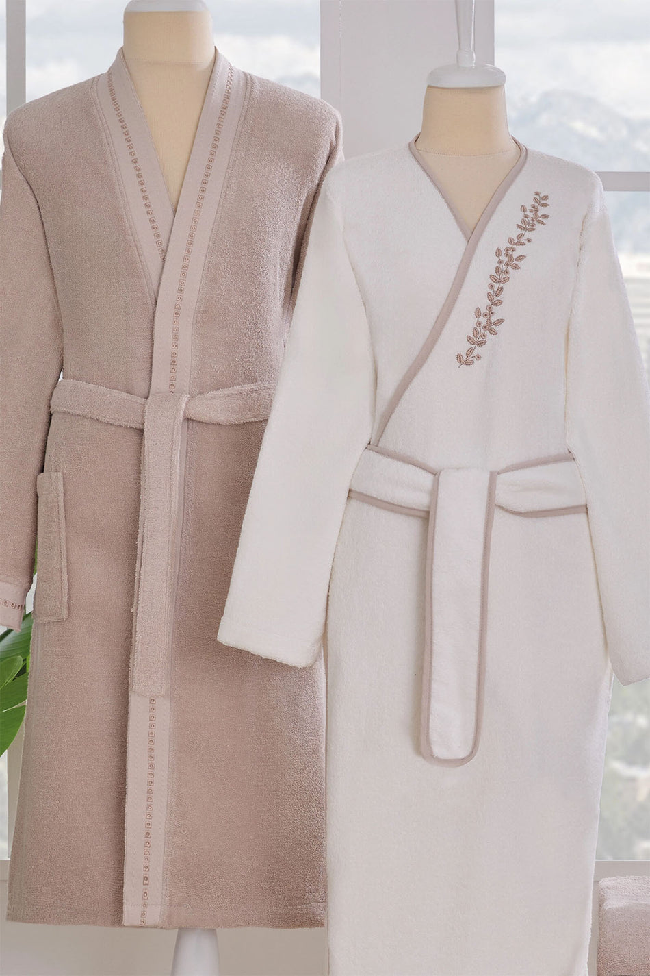 Ozdilek Jardin Family Bathrobe Set