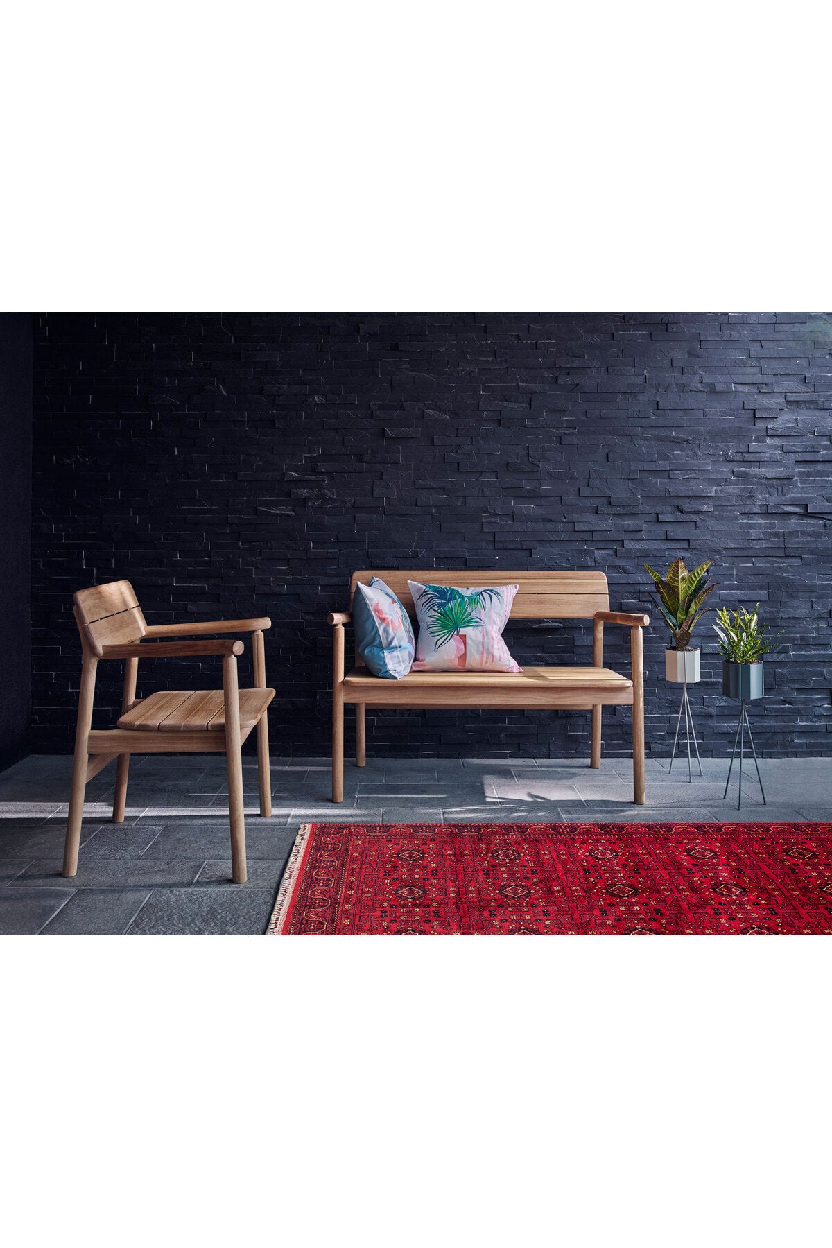 Nesem Hali Boutique EKO Hali NOSTALGIA 960 Red is a special loom rug shaped by the intensive handiwork of women from Usak. - MALLTURK