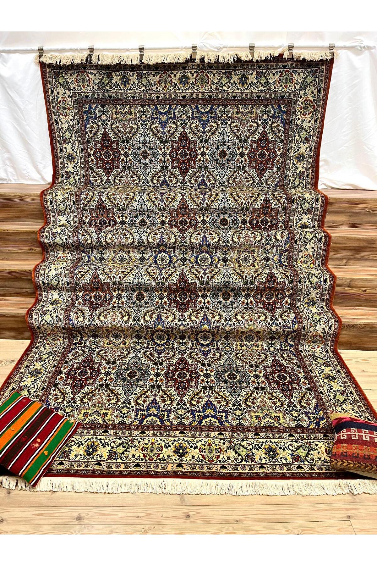 SIRVAN Rug Hand-Woven Hereke Rug - 207 x 360 - MALLTURK