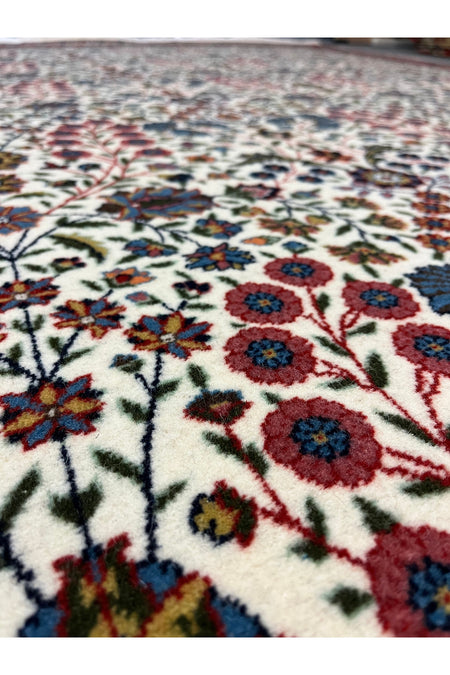FT Halicilik White Prison Workshop Hereke Hand-Woven Seven Mountains Flower Sumerbank Hereke Hand Rug - MALLTURK