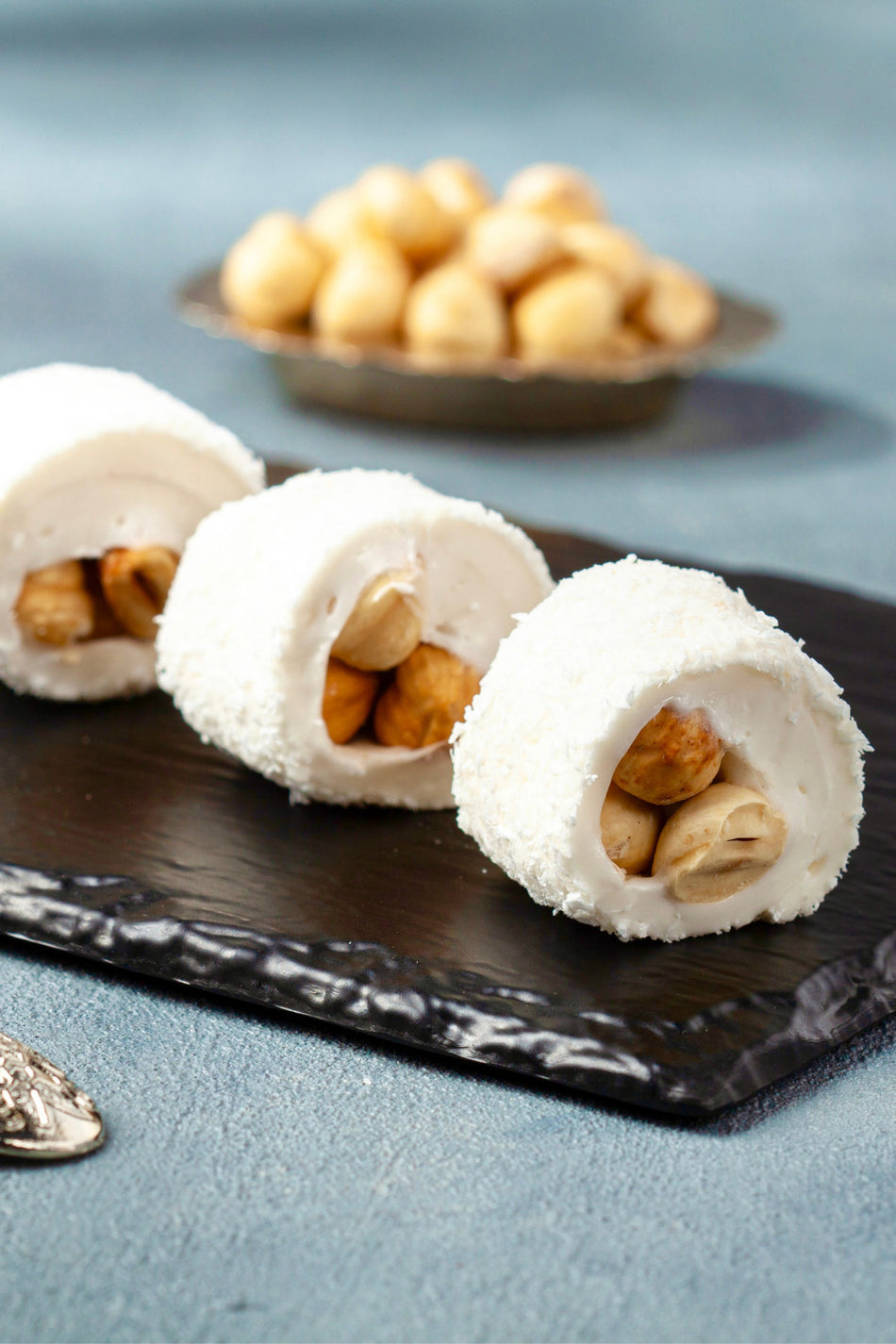 Husrevzade Hazelnut Sultan Style Turkish Delight 900 g