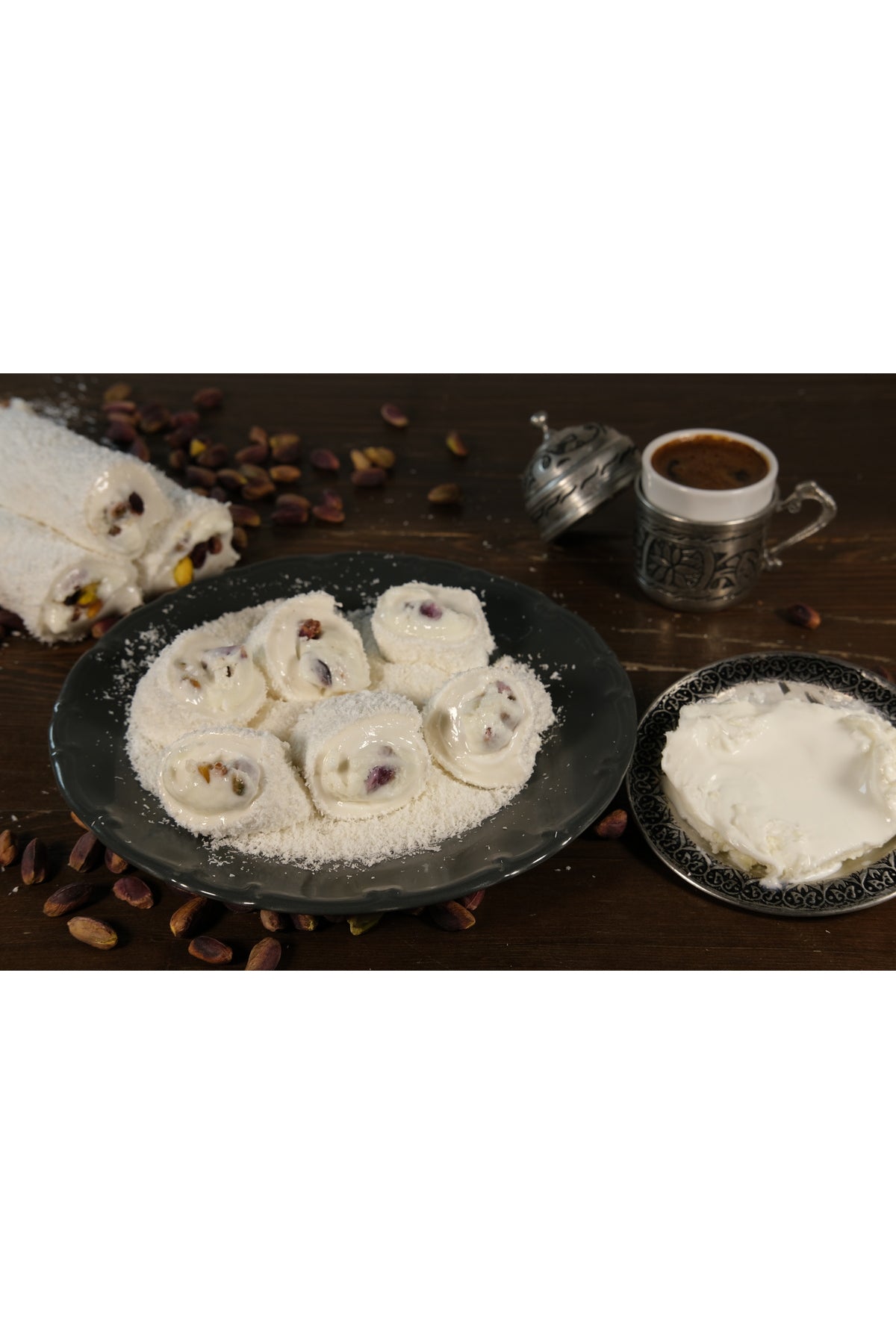 ALTINYAYLA Turkish Delight Sultan Style Pistachio manda Cream Flavored Turkish Delight 500 g - MALLTURK
