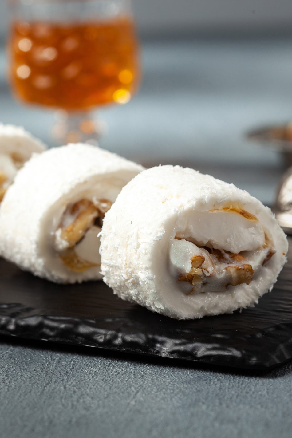 Husrevzade Honey Walnut Cream Flavored Turkish Delight 450 g