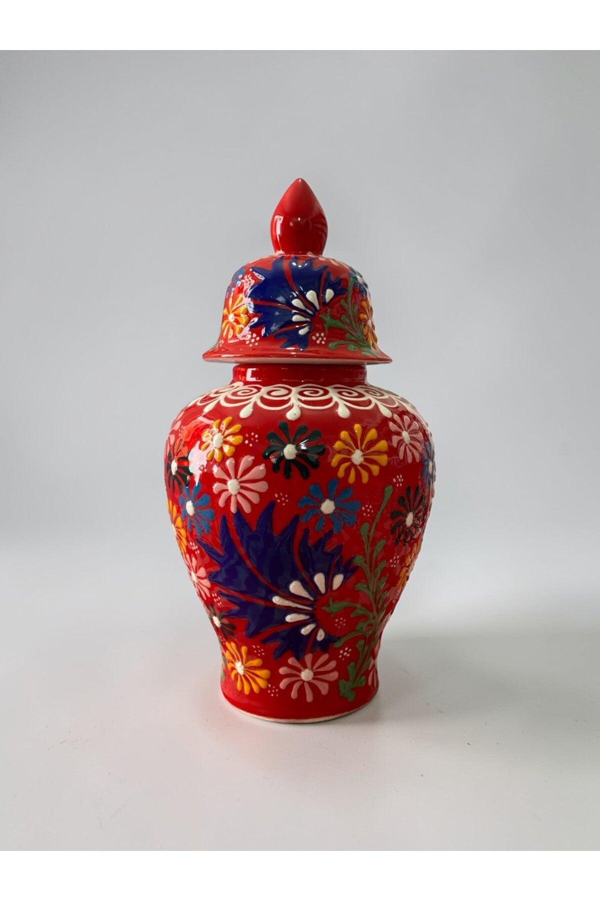YOOS Handmade 25cm Embossed and Lace Work Red Shah Cube Ceramic Vase - MALLTURK