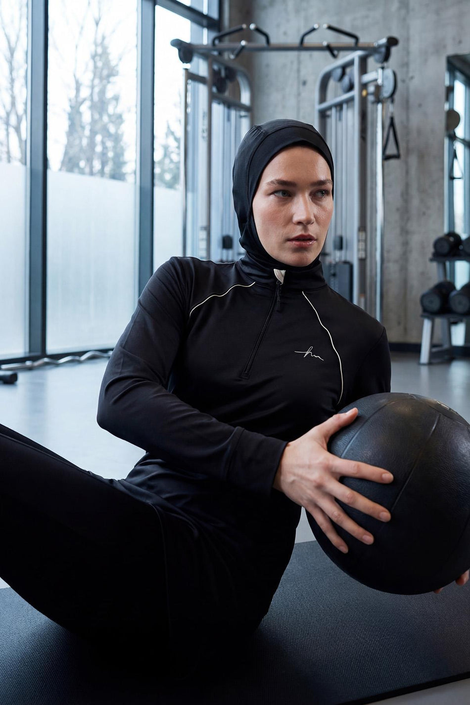 Hasema Active Black Hijab Training Top with Piping Detail and Zippered Collar ACT-34