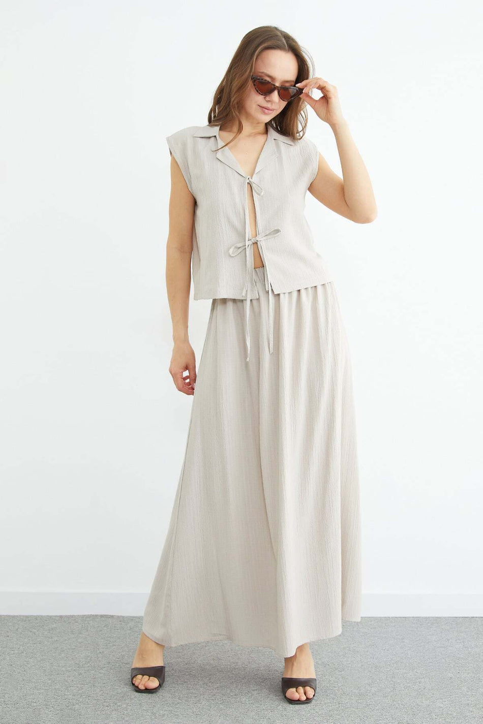 2-Piece Set with Tie-Front Jacquard Skirt - MALLTURK