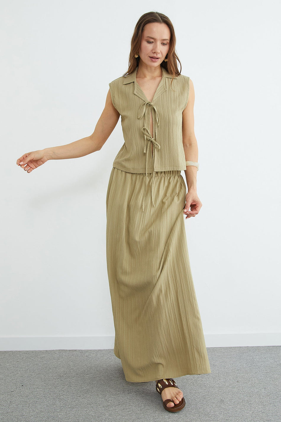 2-Piece Set with Tie-Front Jacquard Skirt - MALLTURK