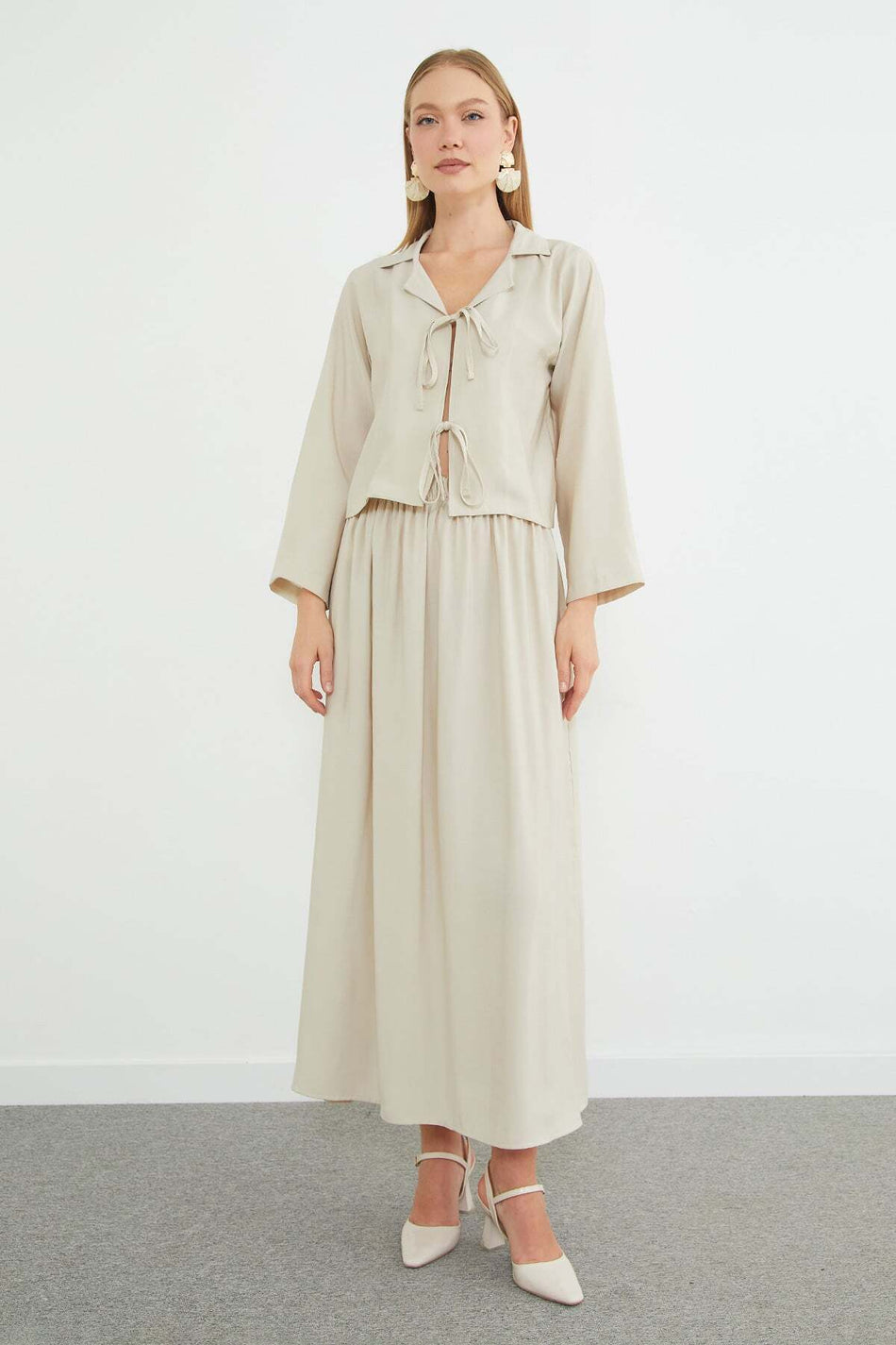 2-Piece Set with Tie-Front Top and Elastic Waist Skirt - MALLTURK