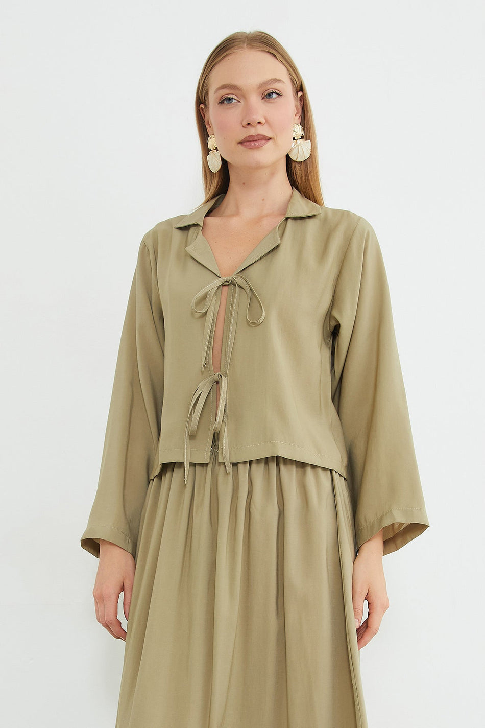 2-Piece Set with Tie-Front Top and Elastic Waist Skirt - MALLTURK
