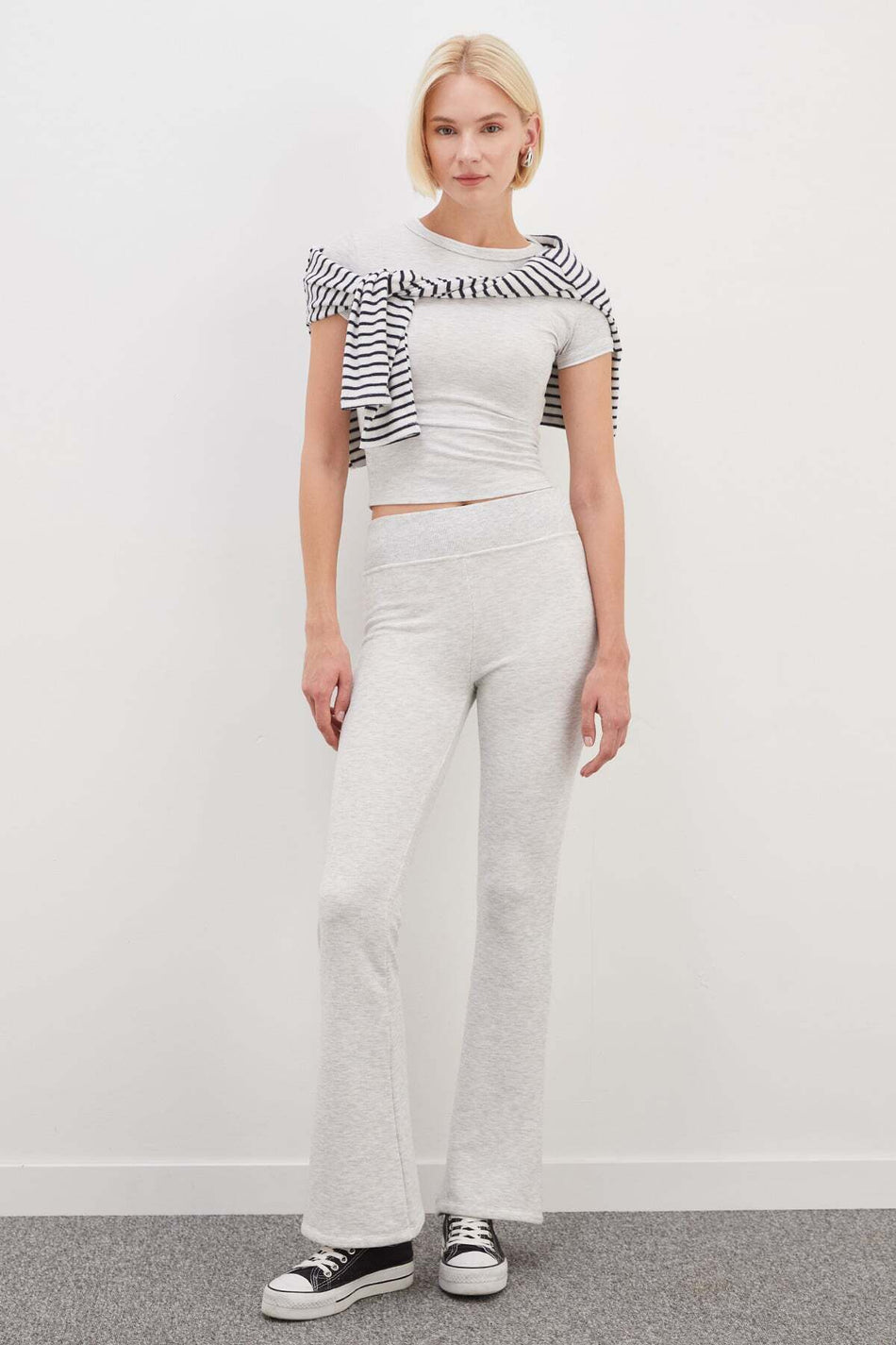 3 Threaded Non-Threaded Elastic Waist Flare Leggings - MALLTURK