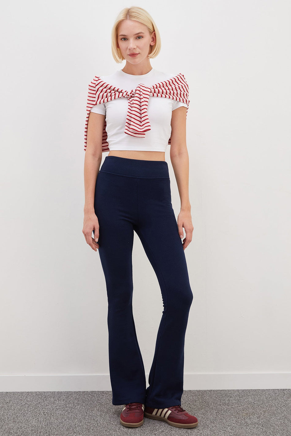 3 Threaded Non-Threaded Elastic Waist Flare Leggings - MALLTURK