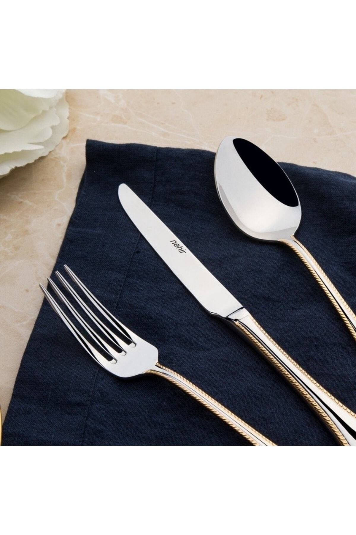 Nehir fulya 24 ayar Plain Gold Plated 72 Piece deri Boxed Flatware Set
